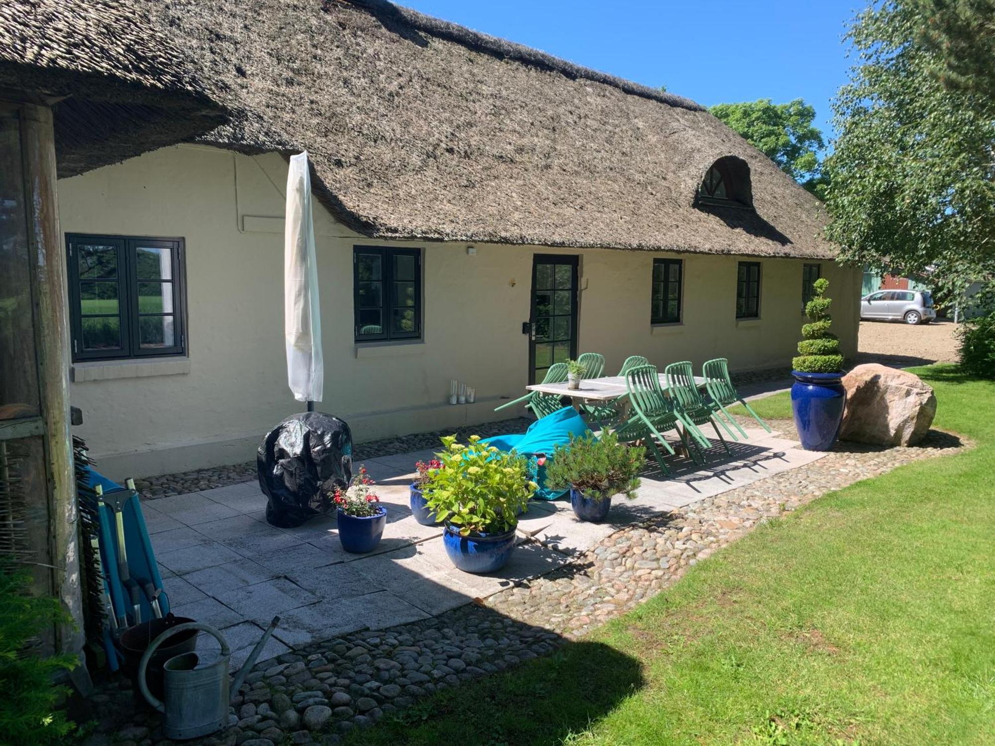Mindedalen - Idyl Taet Pa Alt Og Helt I Fred Apartment Billum Luaran gambar